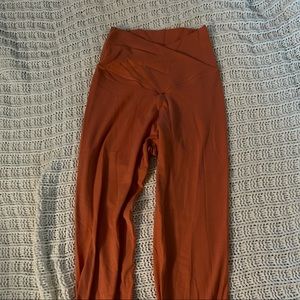 Aerie crossover leggings, light burnt orange color size xs